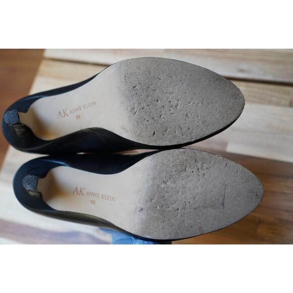 Anne Klein Wystere Classic Black Leather Pumps Closed Round Almond Toe Size 8M - Picture 10 of 14